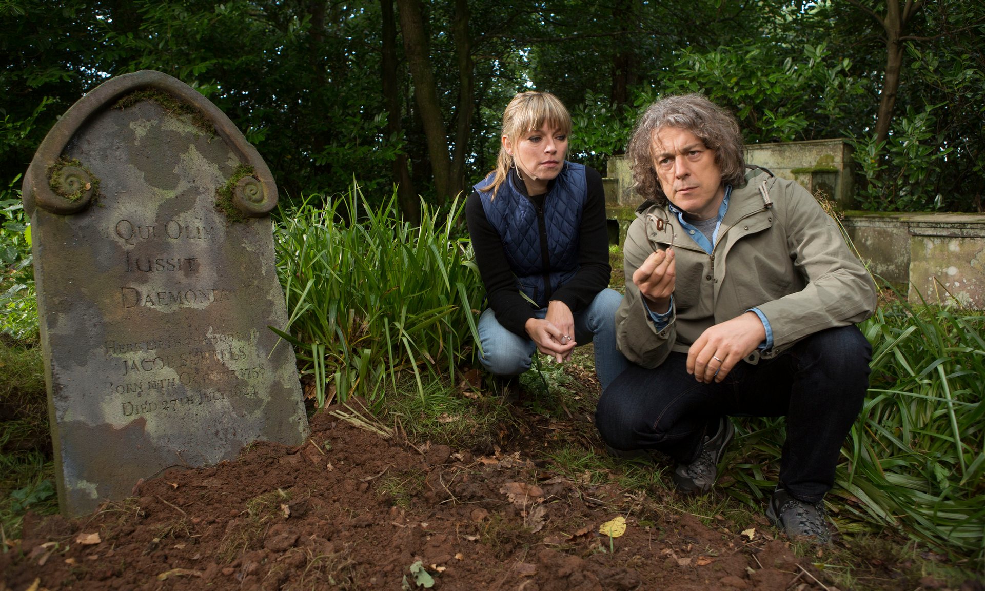 sarah alexander and alan davies in jonathan creek