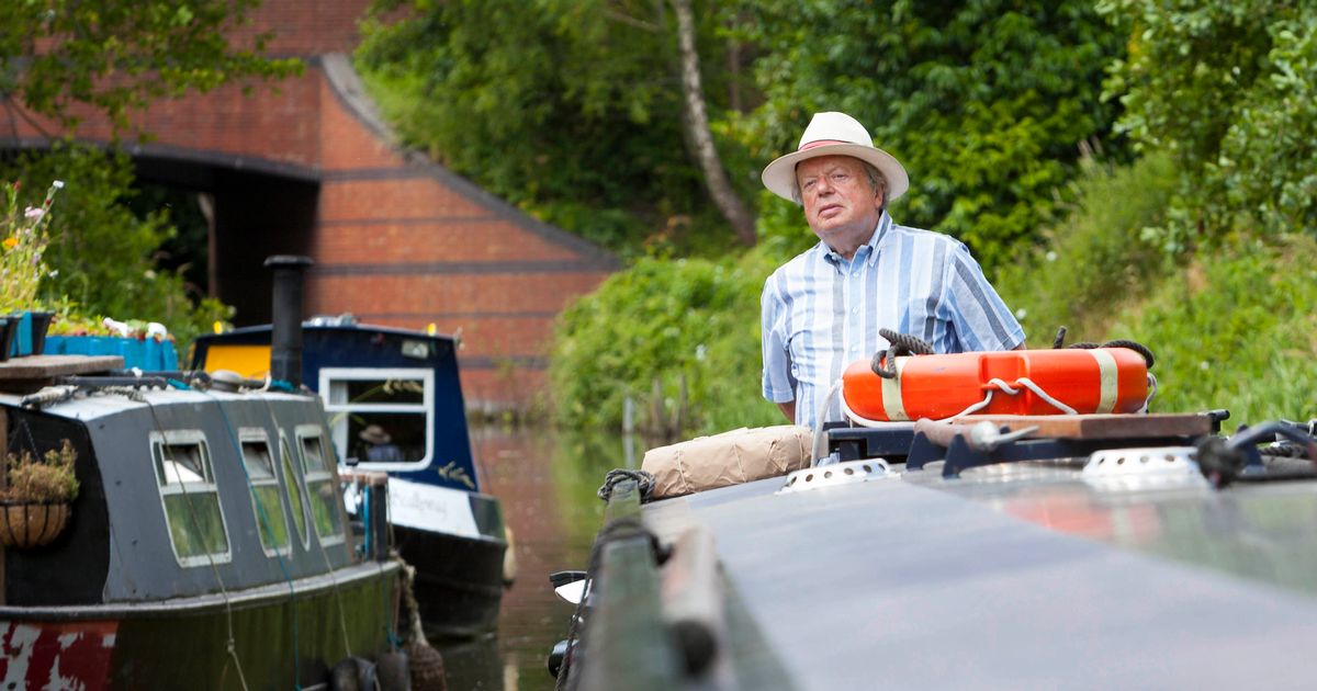 presenters of bbc travel show