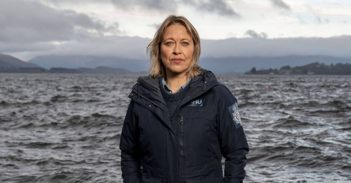 nicola walker against the Scottish coast in Annika